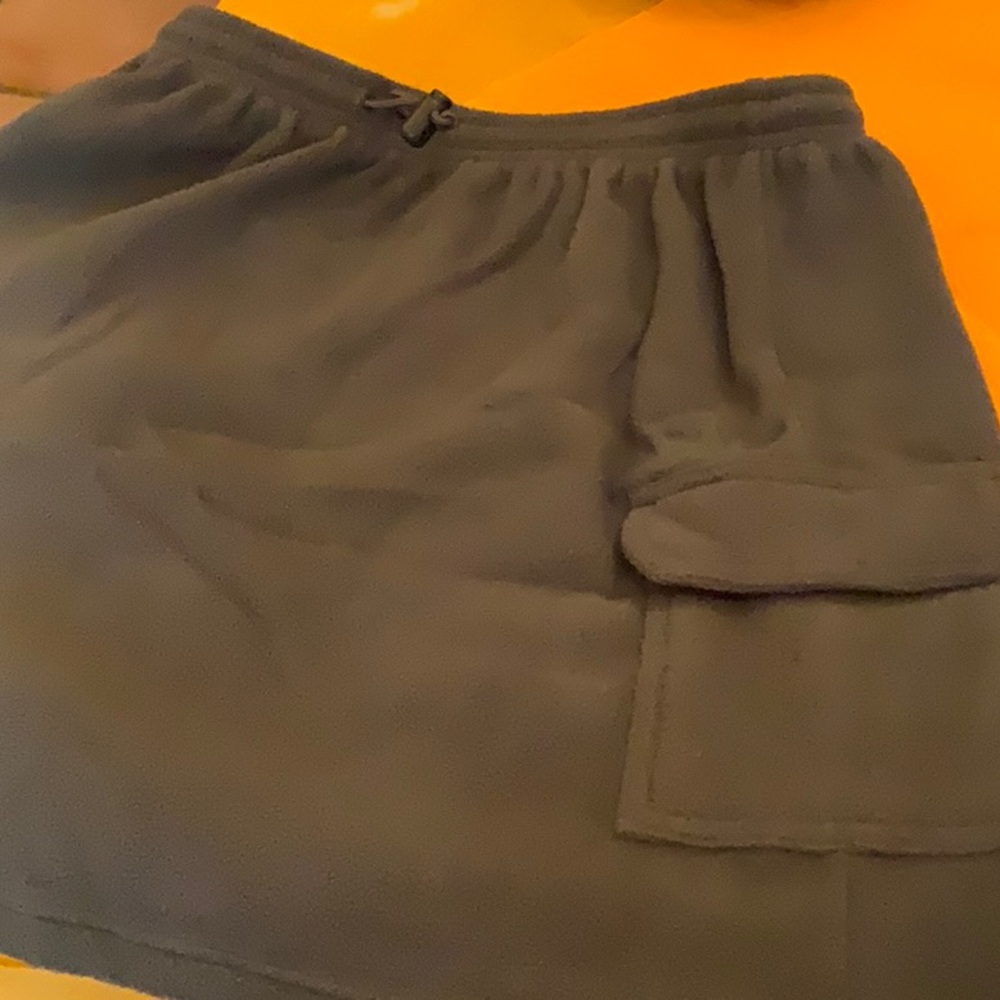 Cherokee skirts - Picture 4 of 5